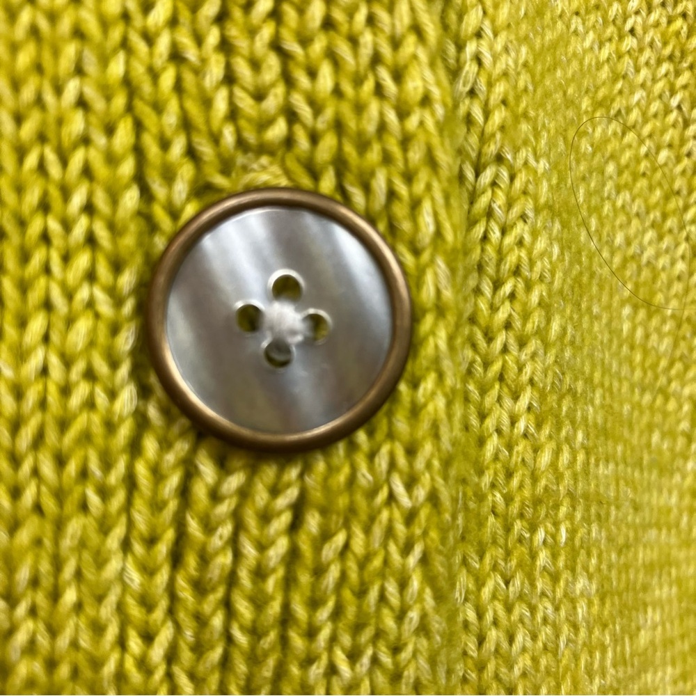 💛💚Chartreuse V-Neck Button Cardigan Small - temporary free Shipping - Picture 5 of 9